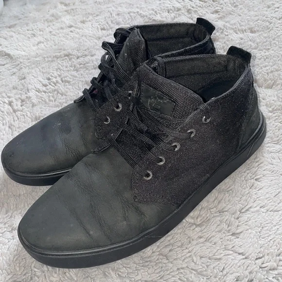 9.5 Timberland's - Picture 7 of 8